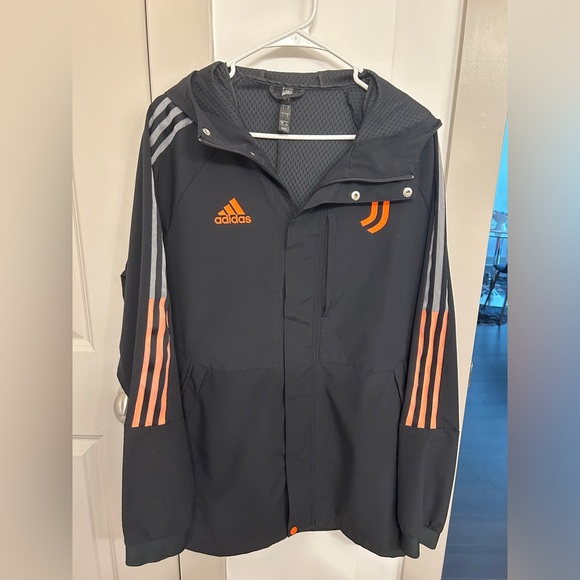 Adidas JUVE TRAVEL Jacket JUVENTUS soccer/football sports hooded jacket - Picture 1 of 3